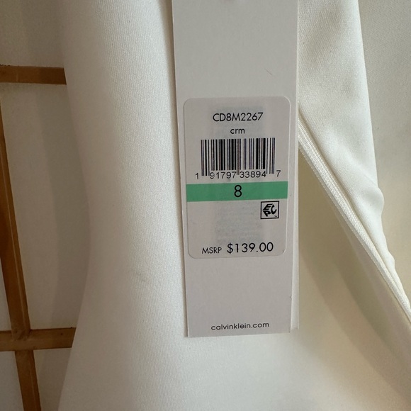 New Beautiful Calvin Klein dress with stunning metallic embellishment size 8 - Picture 8 of 10